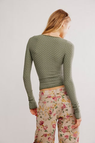 FREE PEOPLE LOVE LETTER LONG SLEEVE ADVENTURER
