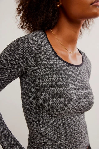 FREE PEOPLE LOVE LETTER LONG SLEEVE BLACK