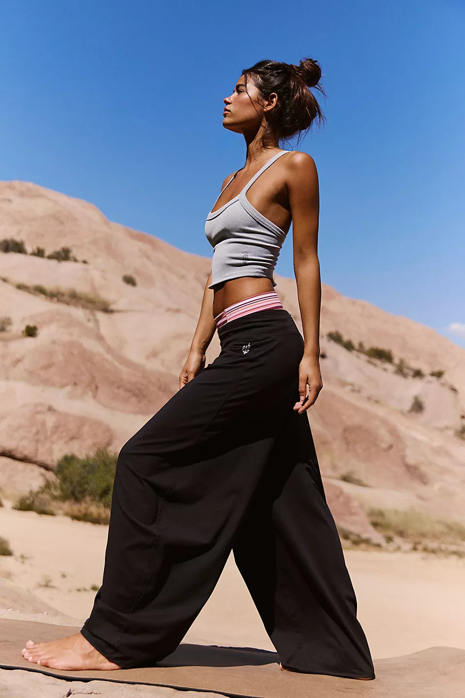 FREE PEOPLE MOVEMENT HOT SHOT EASY PANT SOLID BLACK
