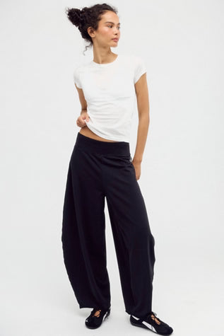 FREE PEOPLE MOVEMENT HOT SHOT EASY PANT SOLID BLACK