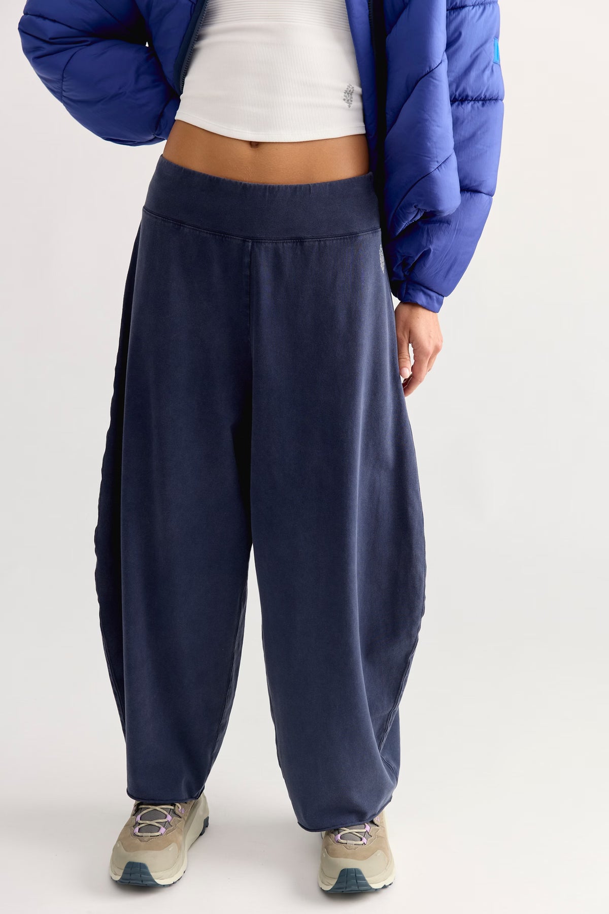 FREE PEOPLE MOVEMENT HOT SHOT EASY PANT TRUE NAVY