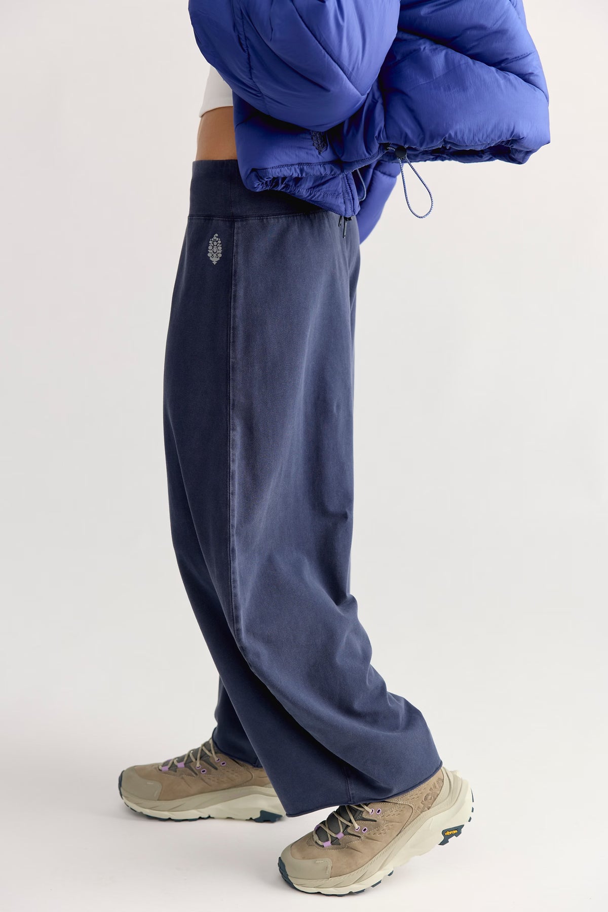 FREE PEOPLE MOVEMENT HOT SHOT EASY PANT TRUE NAVY