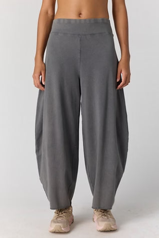 FREE PEOPLE MOVEMENT HOT SHOT EASY PANT VINTAGE BLACK