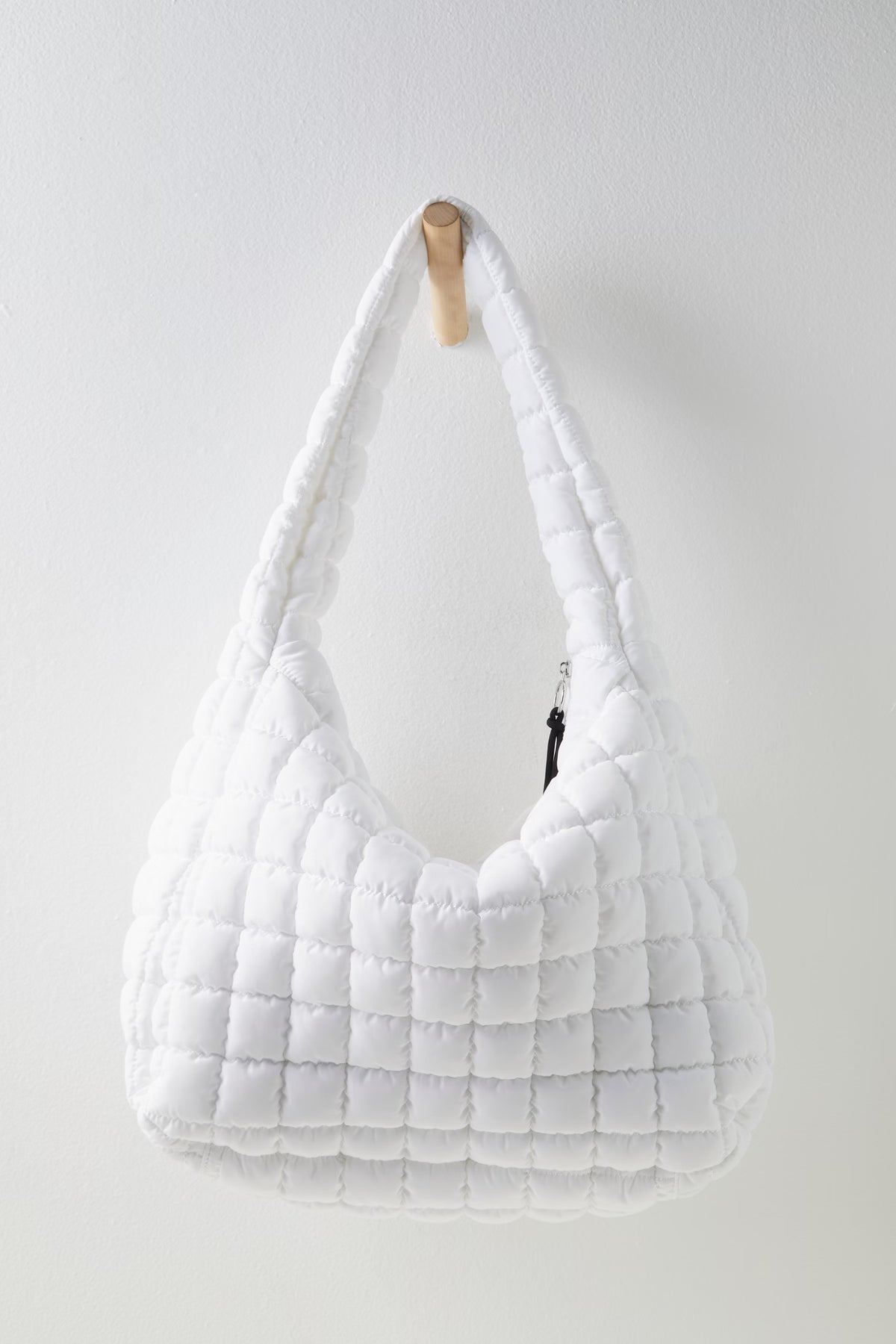 FREE PEOPLE MOVEMENT QUILTED CARRY ALL OPTIC WHITE