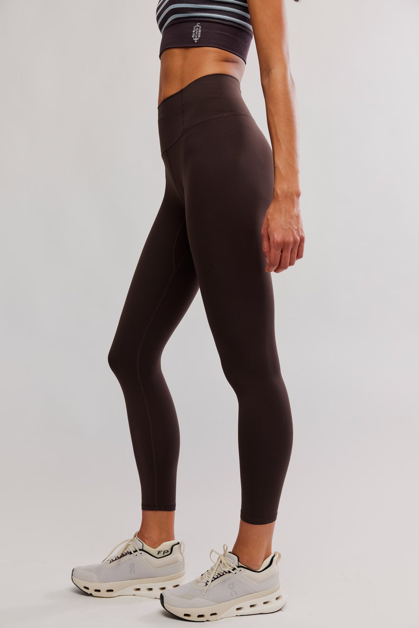 FREE PEOPLE NEVER BETTER LEGGING CHOCOLATE