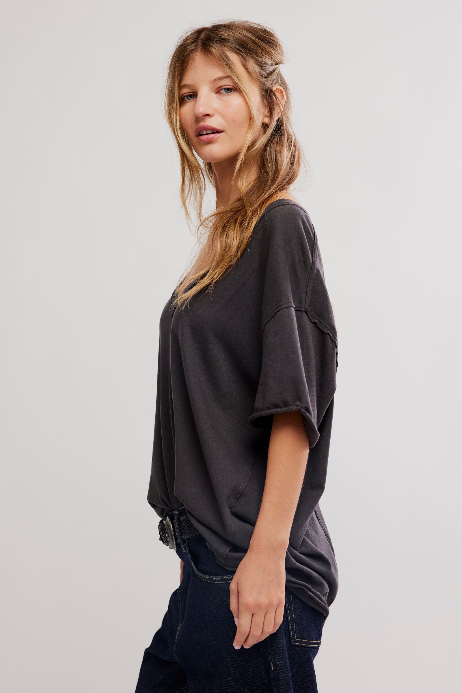 FREE PEOPLE NINA V TEE BLACK
