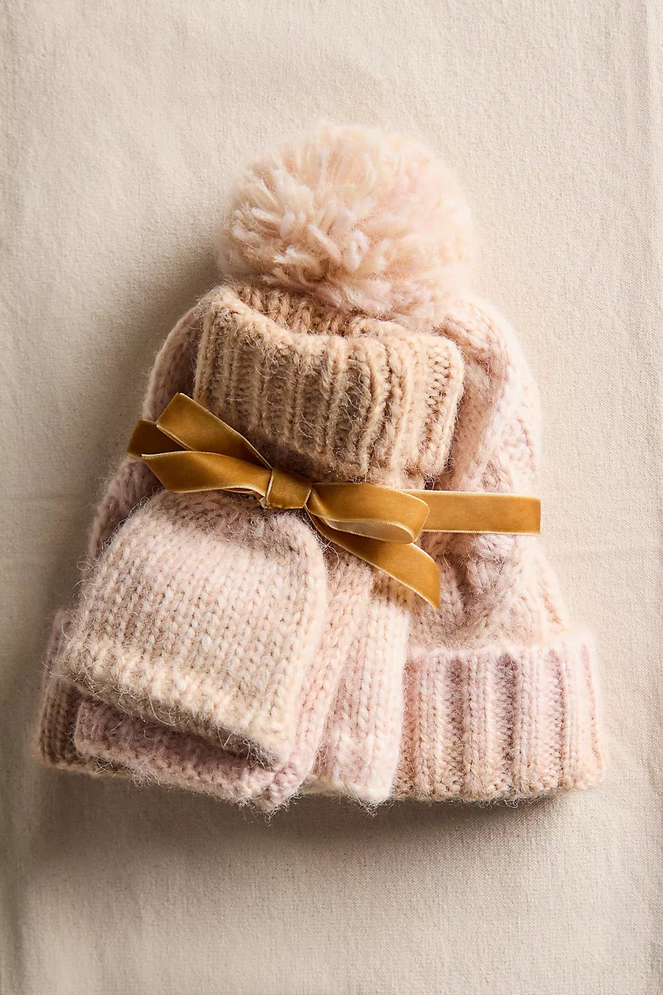 FREE PEOPLE RAINBOW RUN HAT + GLOVE SET IVORY