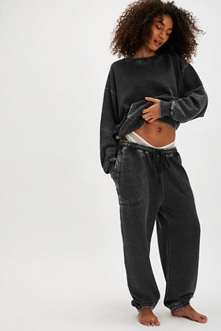 FREE PEOPLE SLOW IT DOWN JOGGER BLACK