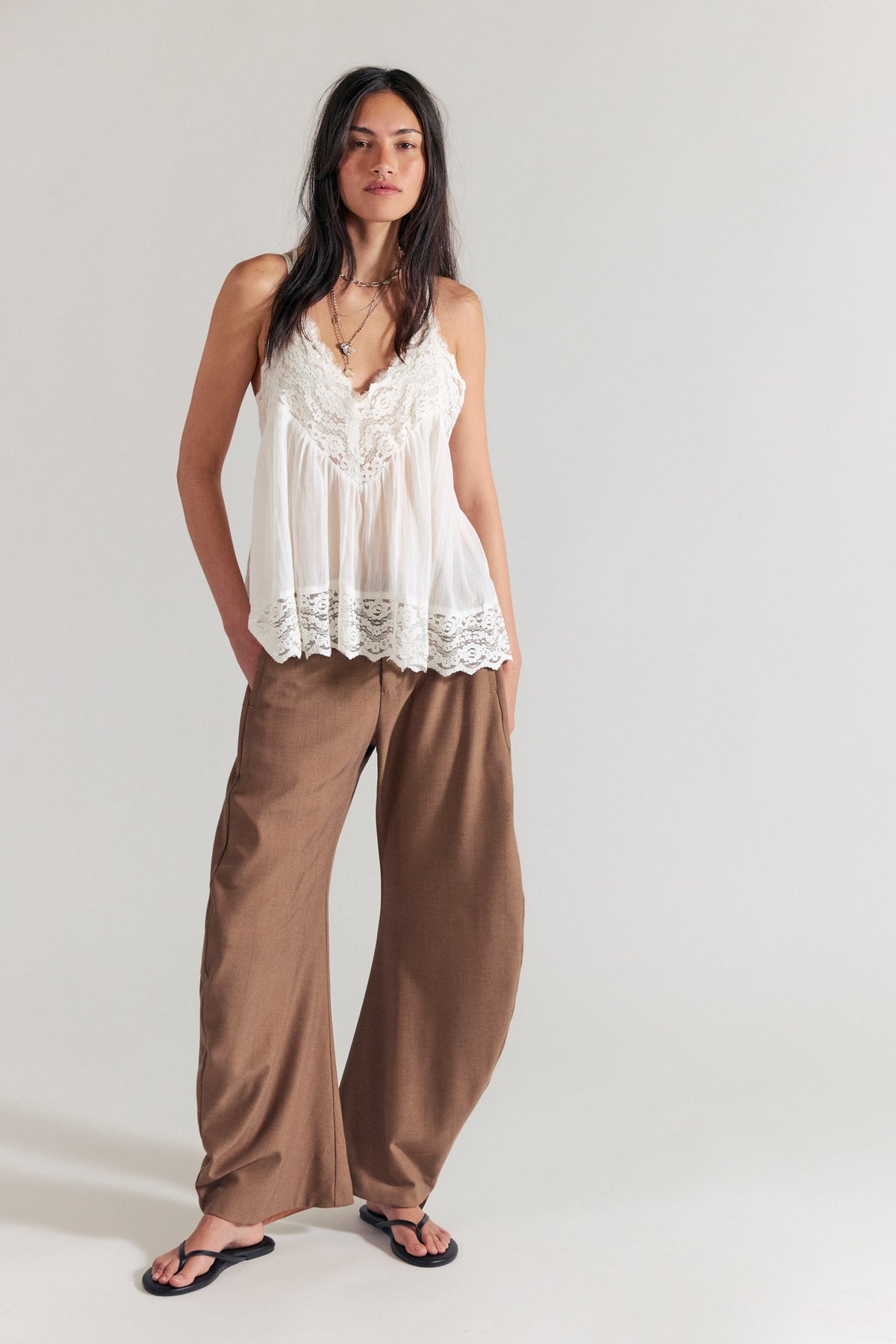 FREE PEOPLE SPOTLIGHT BARREL TROUSER CINNAMON BROWN COMBO