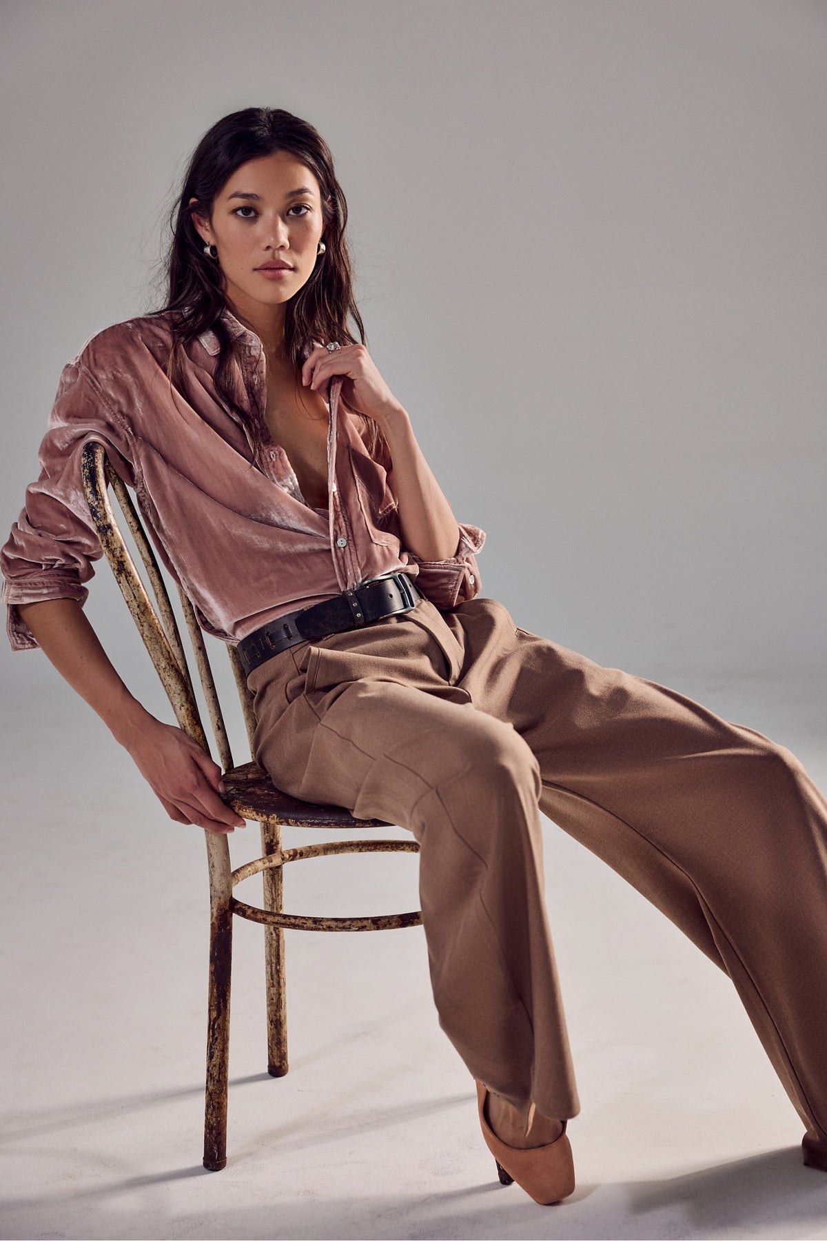 FREE PEOPLE SPOTLIGHT BARREL TROUSER CINNAMON BROWN COMBO