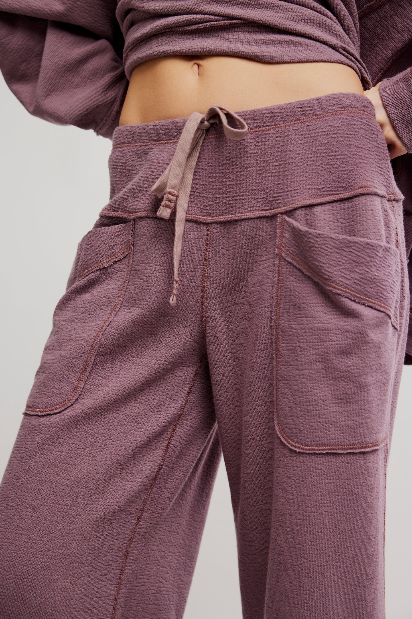 FREE PEOPLE STAYCATION LOUNGE PANT ELDERBERRY TEA