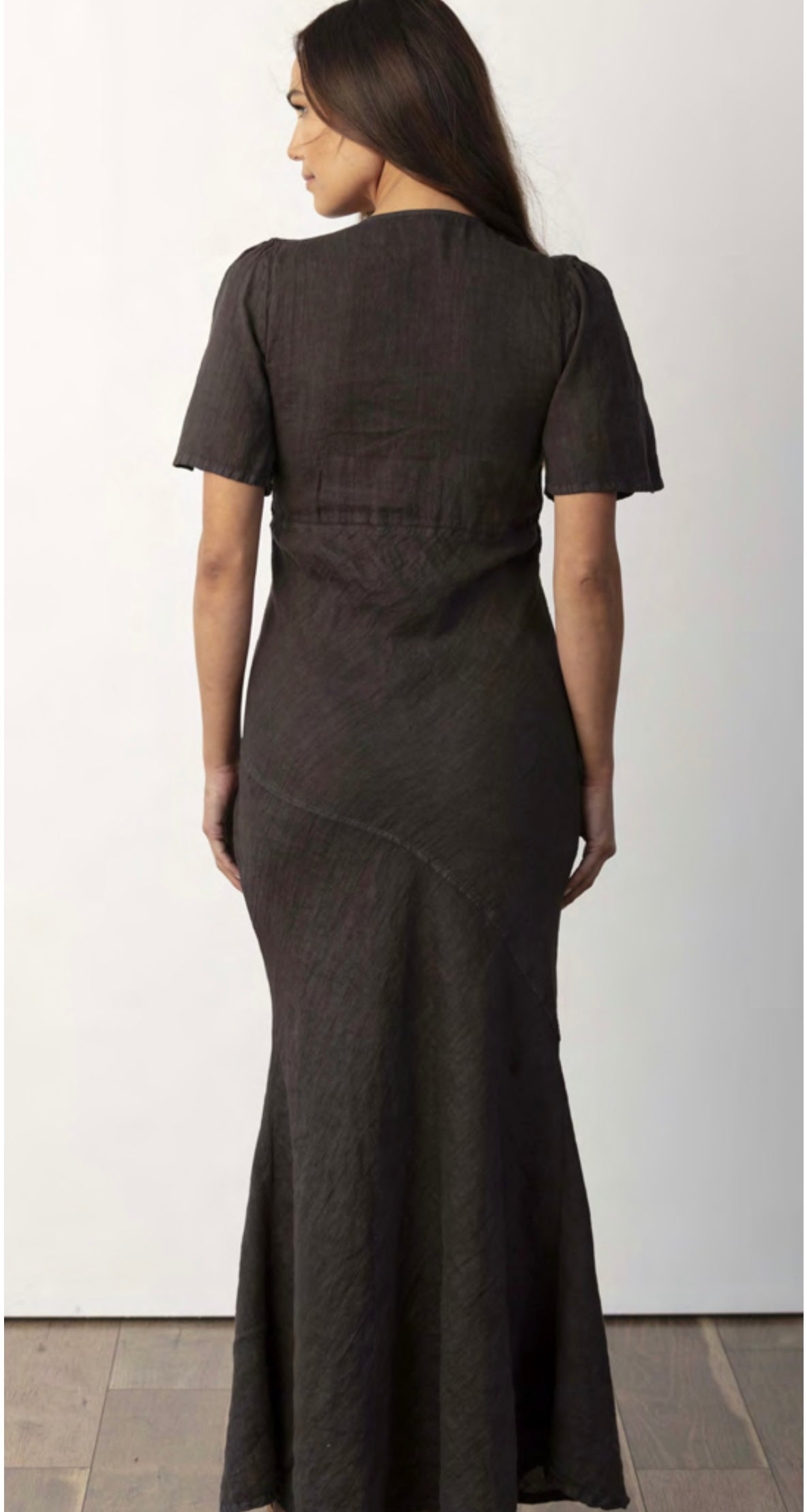 MILA BROOKLYN LINEN BIAS V NECK DRESS BLACK