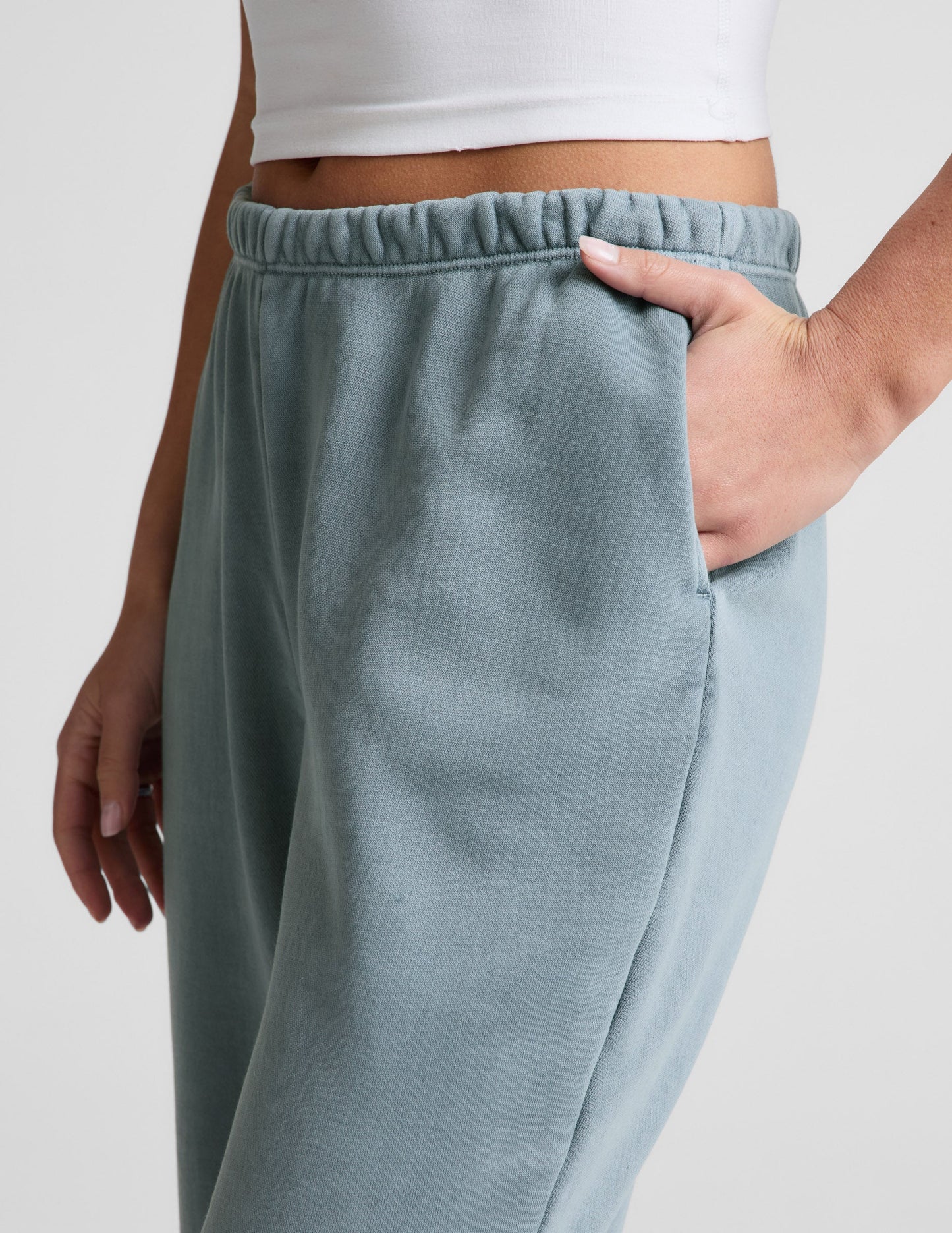 BEYOND YOGA FADE OUT MID-RISE SWEATPANT WASHED AFTER DARK NAVY