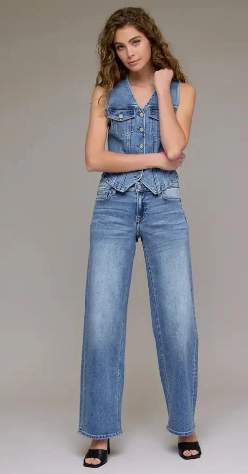 HIDDEN JEAN MID RISE CLEAN LOGAN DAD JEAN MEDIUM WASH 33 " INSEAM