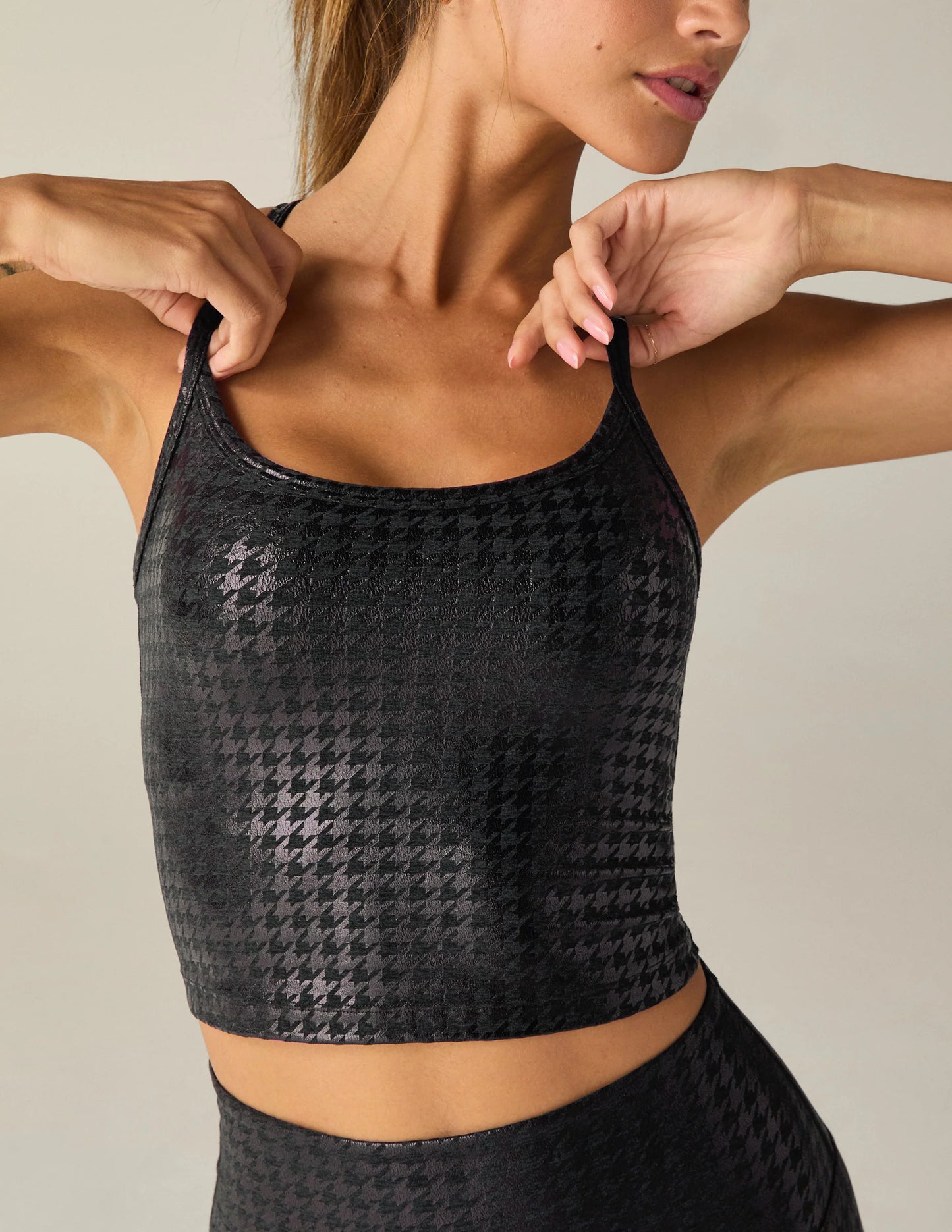 BEYOND YOGA SPACEDYE SLIM RACERBACK HIGH CROP TANK BOLD HOUNDSTOOTH BLACK