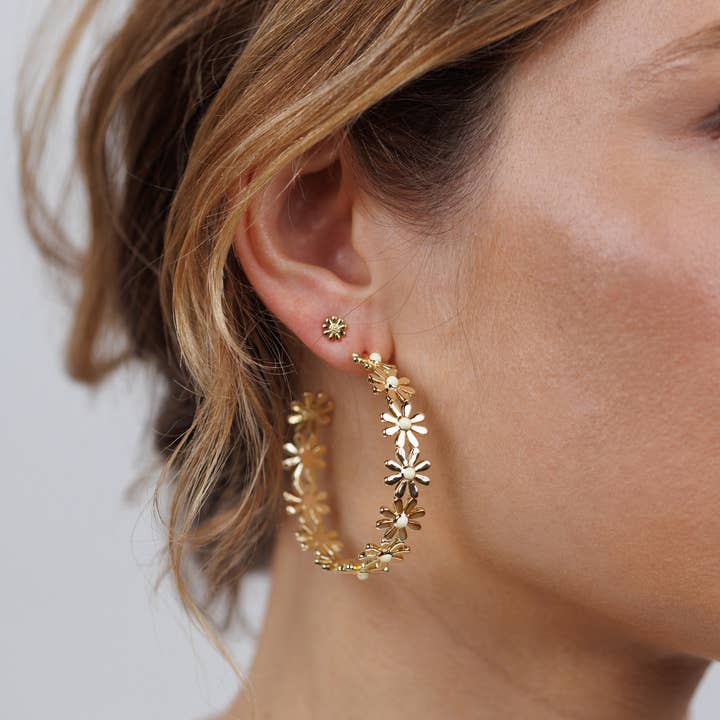 JAXKELLY Daisy Chain Hoop Earrings Enamel & Gold