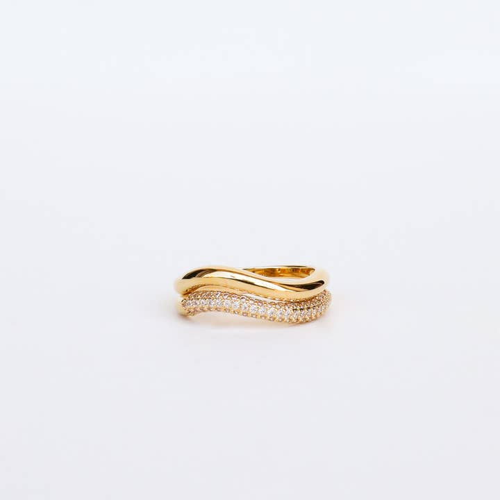 JAXKELLY GOLD RINGS WAVE MULTIPLE SIZES