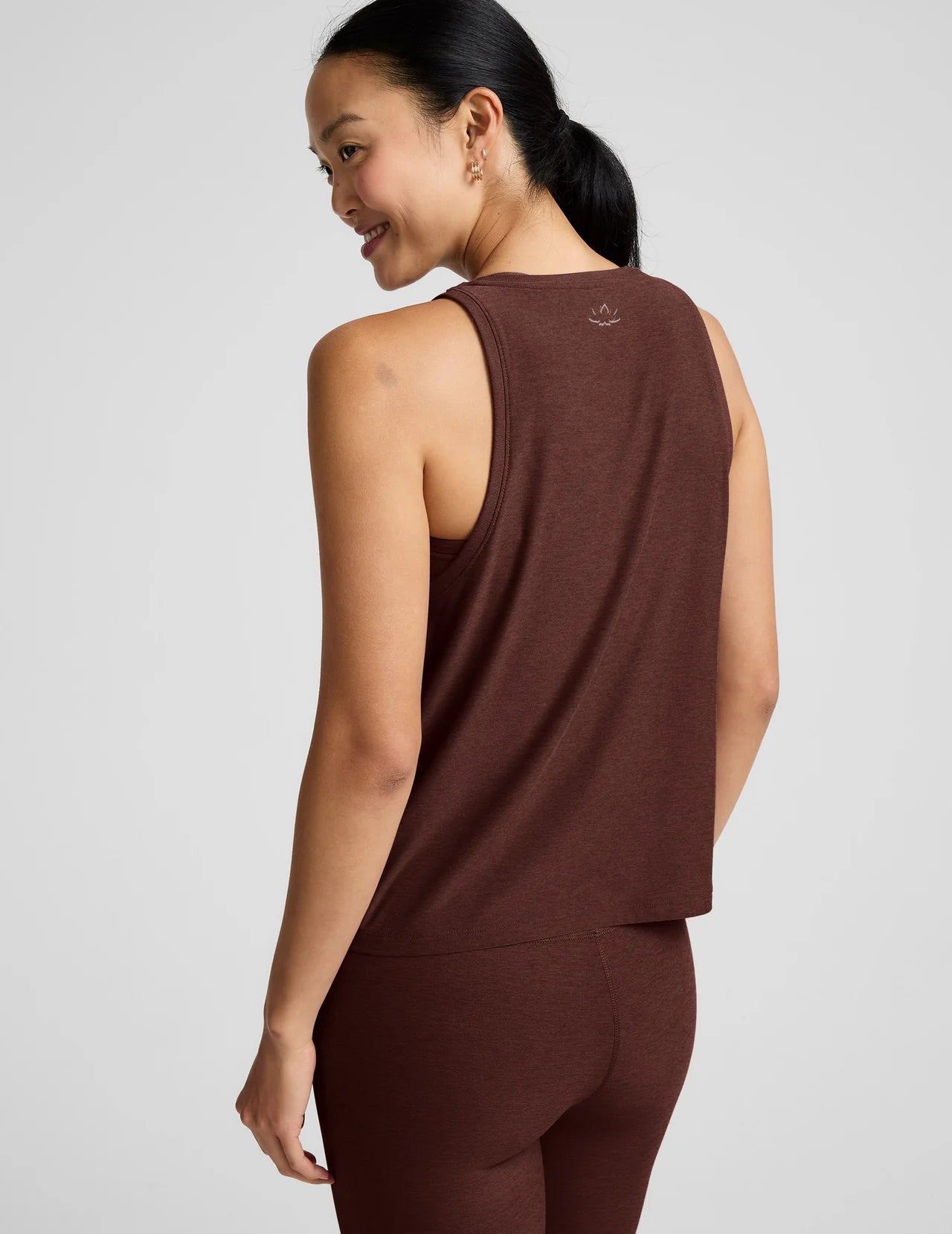 BEYOND YOGA FEATHERWEIGHT REBALANCED MUSCLE TANK ICED MOCHA