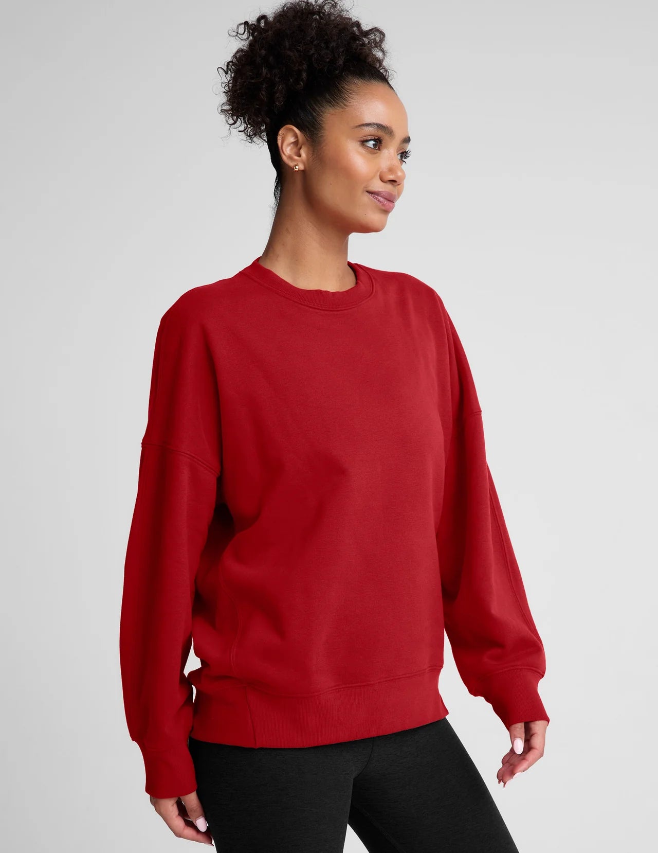 BEYOND YOGA LUXEFLEECE OVERSIZED SWEATSHIRT HOLLY RED