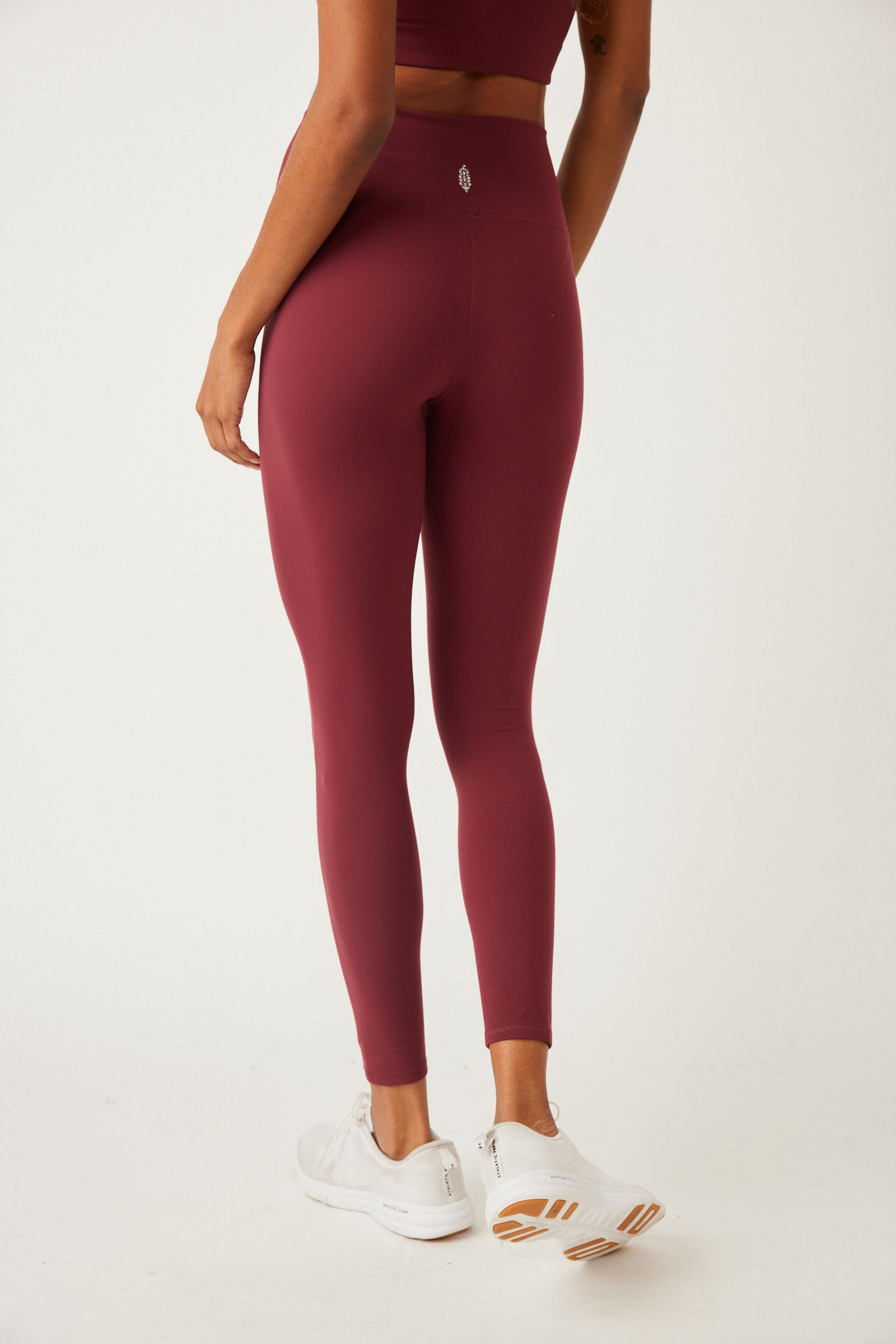 FREE PEOPLE NEVER BETTER LEGGING OXBLOOD – Bubble Lounge Boutique