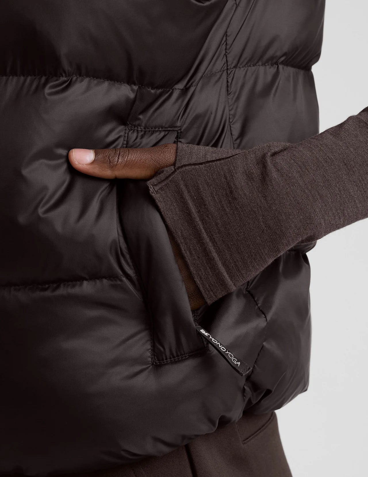 BEYOND YOGA BIG COZY PUFFER VEST DARK CHOCOLATE