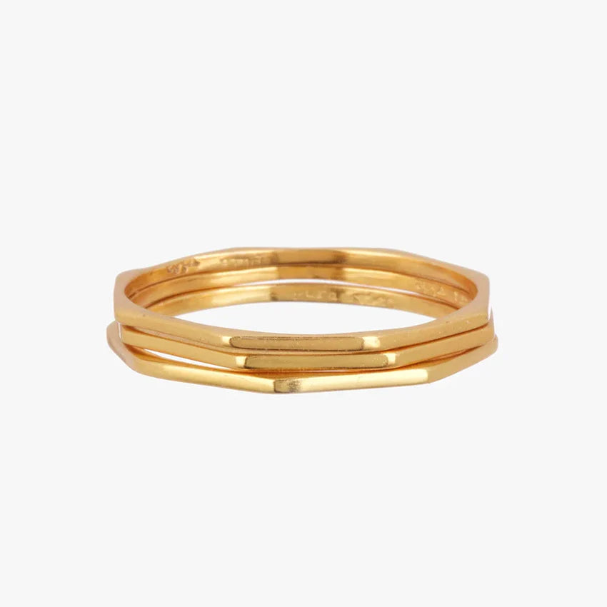 PURA VIDA DELICATE STACKED RINGS – Bubble Lounge Boutique
