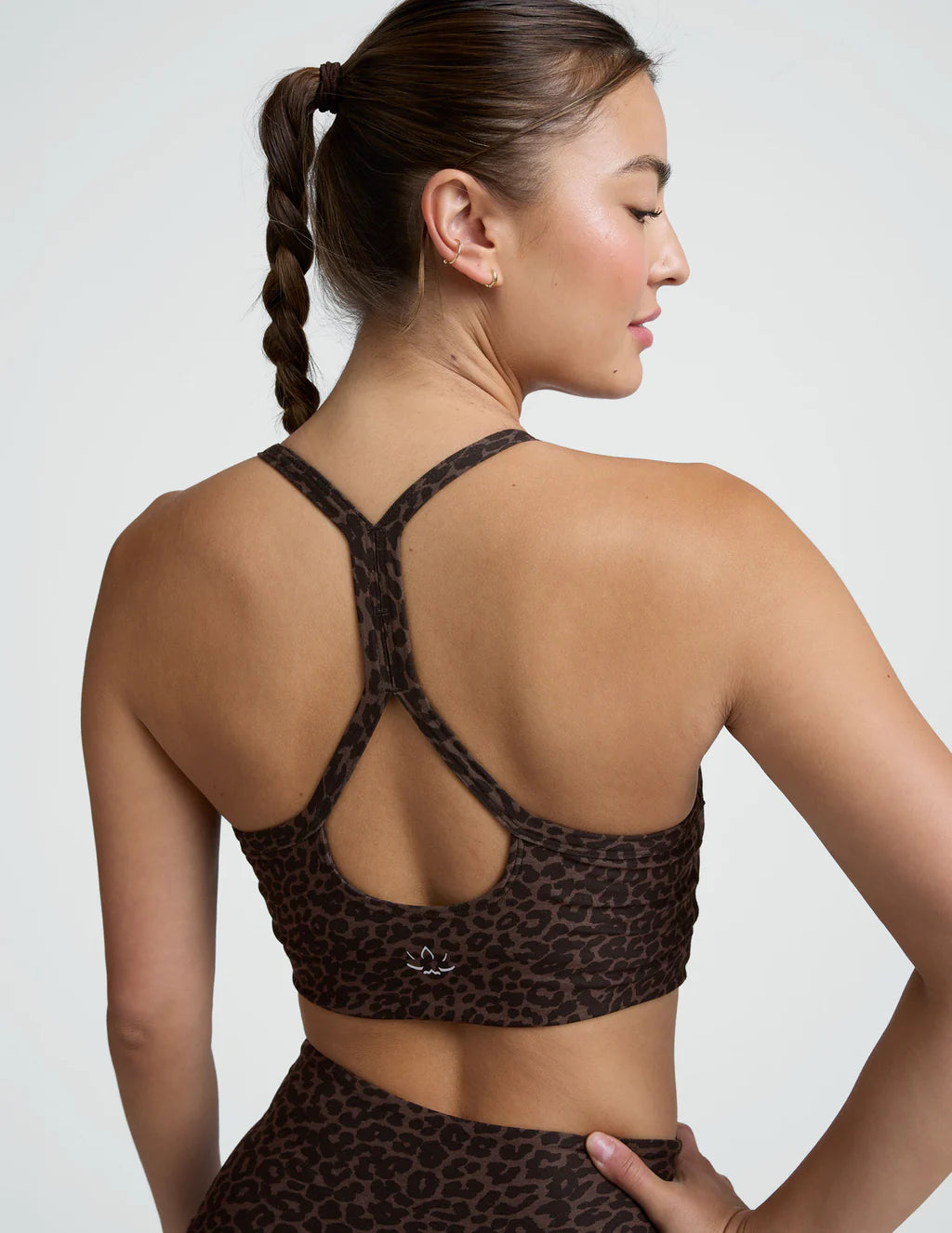 BEYOND YOGA SOFTMARK SLIM RACERBACK BRA ESPRESSO LEOPARD