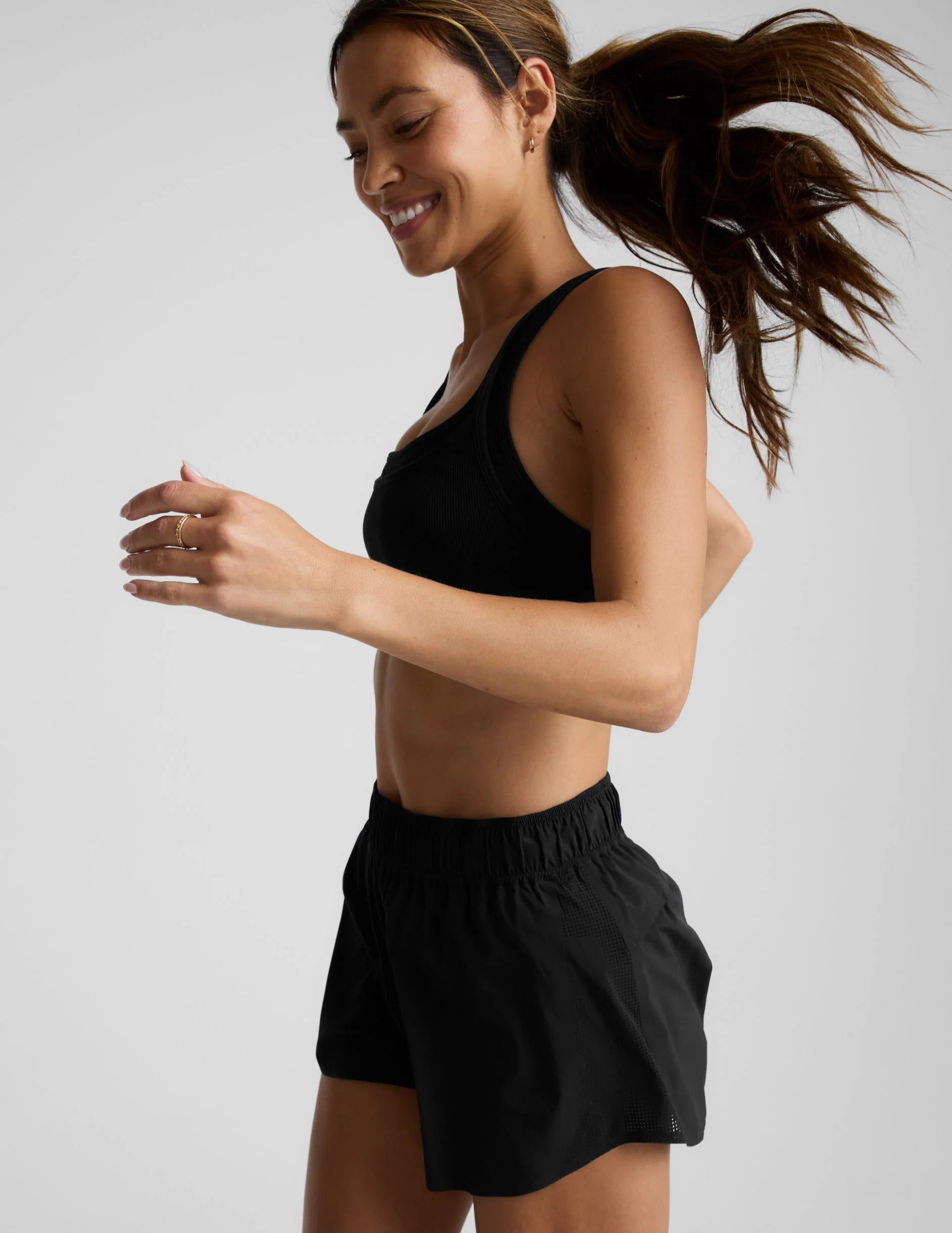 BEYOND YOGA SOLEMATE 2.5 SHORT BLACK