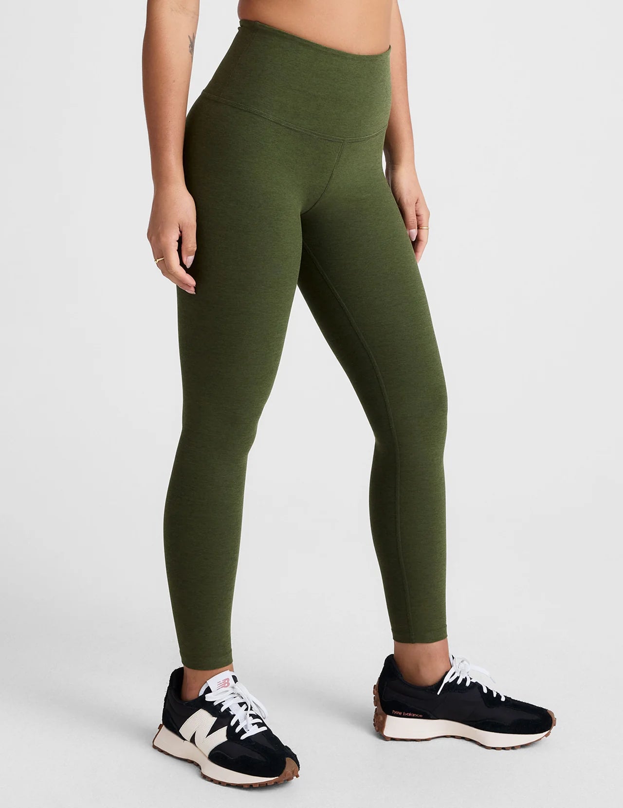 BEYOND YOGA CAUGHT IN THE MIDI HIGH WAISTED LEGGING ARMY GREEN HEATHER