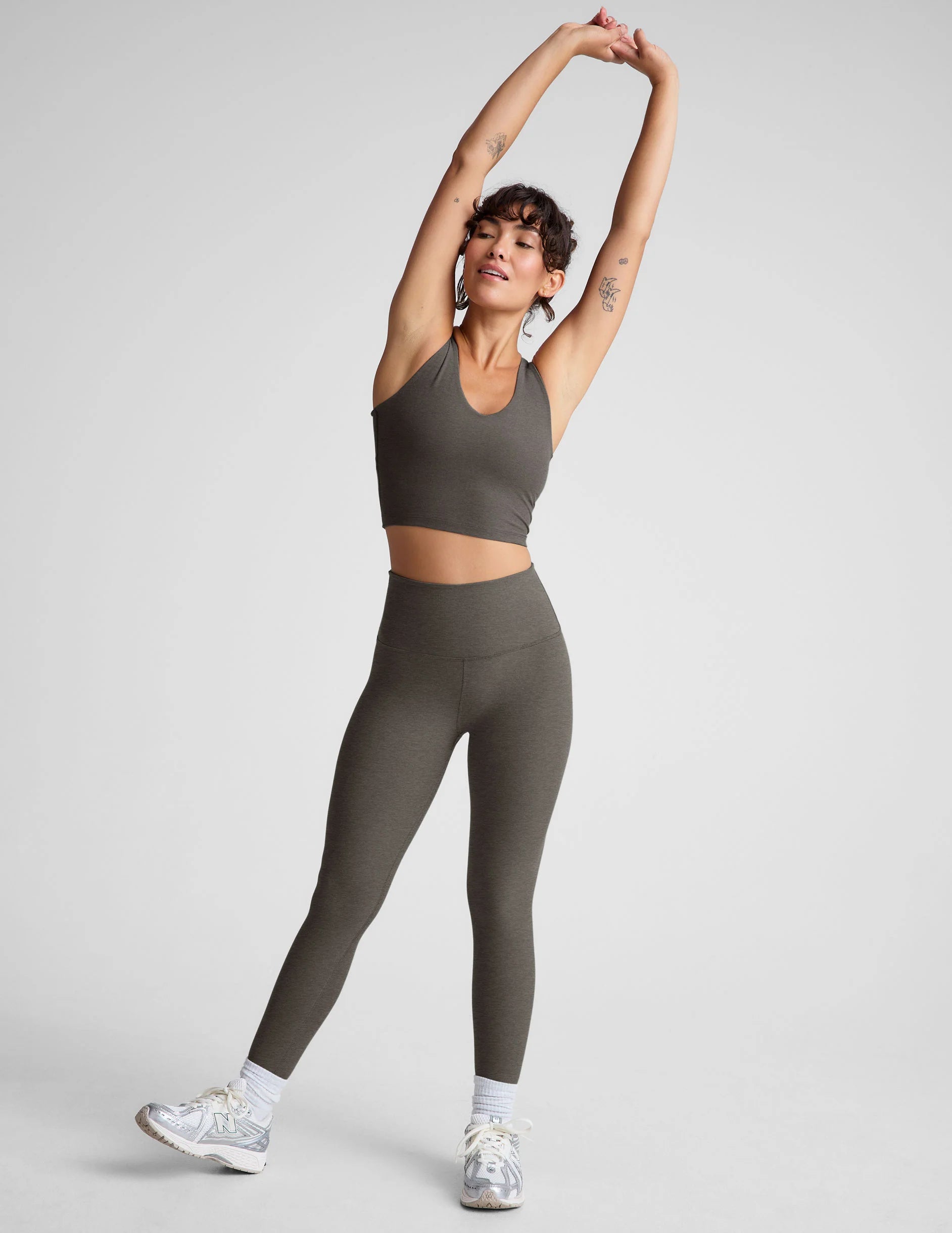 BEYOND YOGA CAUGHT IN THE MIDI HIGH WAISTED LEGGING True Gray Heather