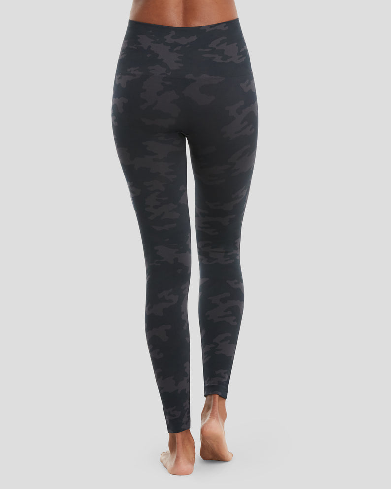 SPANX ECO CARE SEAMLESS LEGGINGS BLACK CAMO