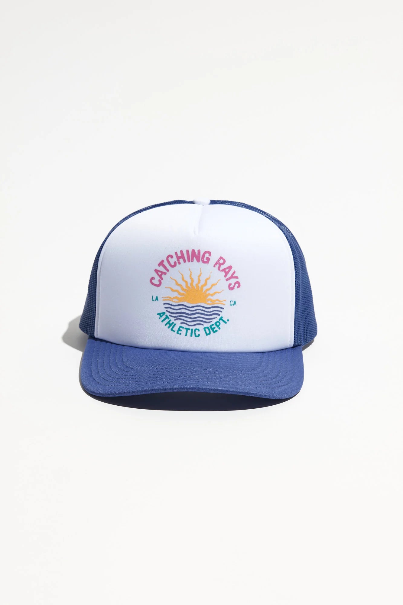 SPIRITUAL GANGSTER CATCHING RAYS TRUCKER HAT WHITE WISTERIA