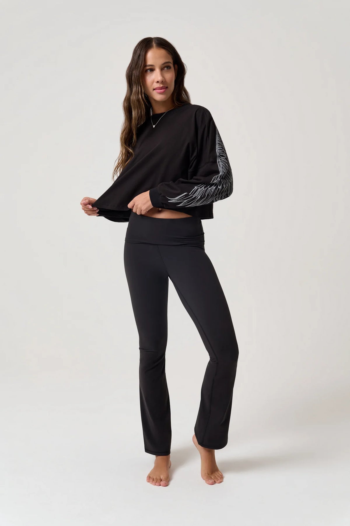 SPIRITUAL GANGSTER HALO DRIFT CROP LONG SLEEVE TEE BLACK 2