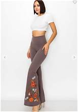 T PARTY FLORAL EMBROIDERY FLARE FOLDOVER PANTS MOCHA
