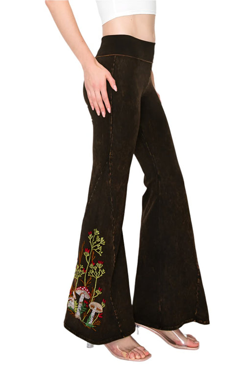 T PARTY MUSHROOM FANTASY EMBROIDERY FLARE PANTS MINERAL BROWN