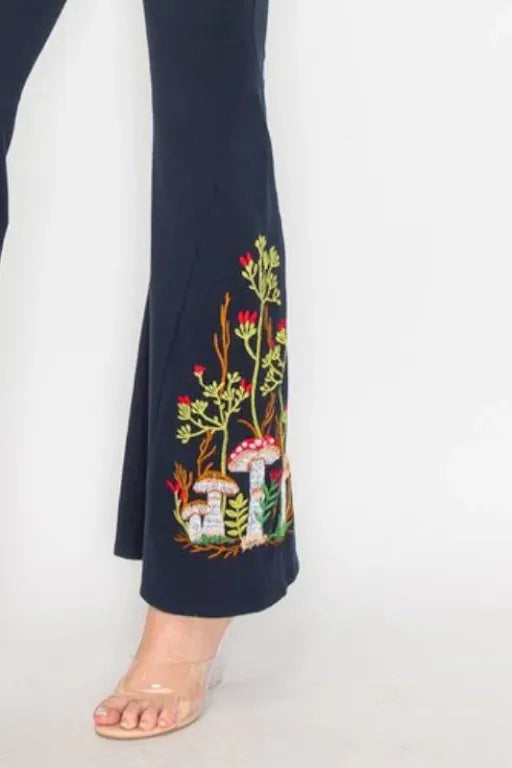 T PARTY MUSHROOM FANTASY EMBROIDERY FLARE PANTS NAVY