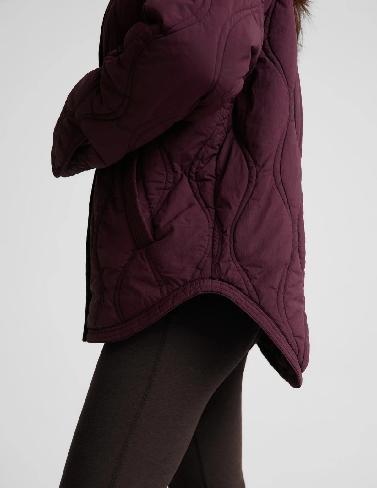 BEYOND YOGA ROAM QUILTED FULL ZIP LIGHTWEIGHT JACKET CABERNET