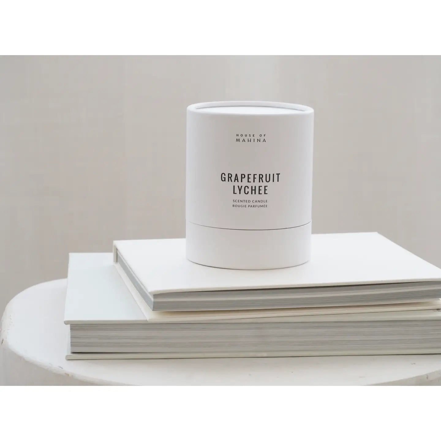 MAKANA CANDLE GRAPEFRUIT LYCHEE CANDLE  TWO SIZES