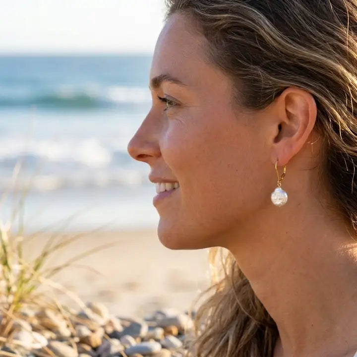 FLYING LIZARD DESIGN FRESHWATER PEARL NUGGET GOLD HOOPS