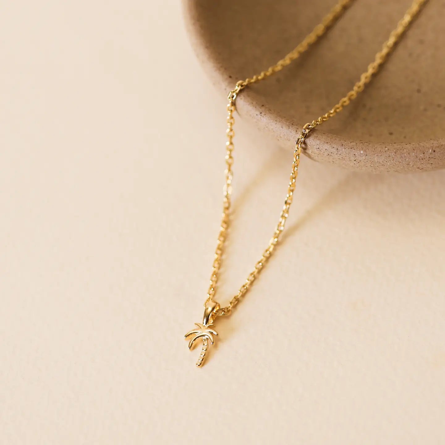 JAXKELLY Mini Palm Tree Pendant Necklace - 18k Gold Plated