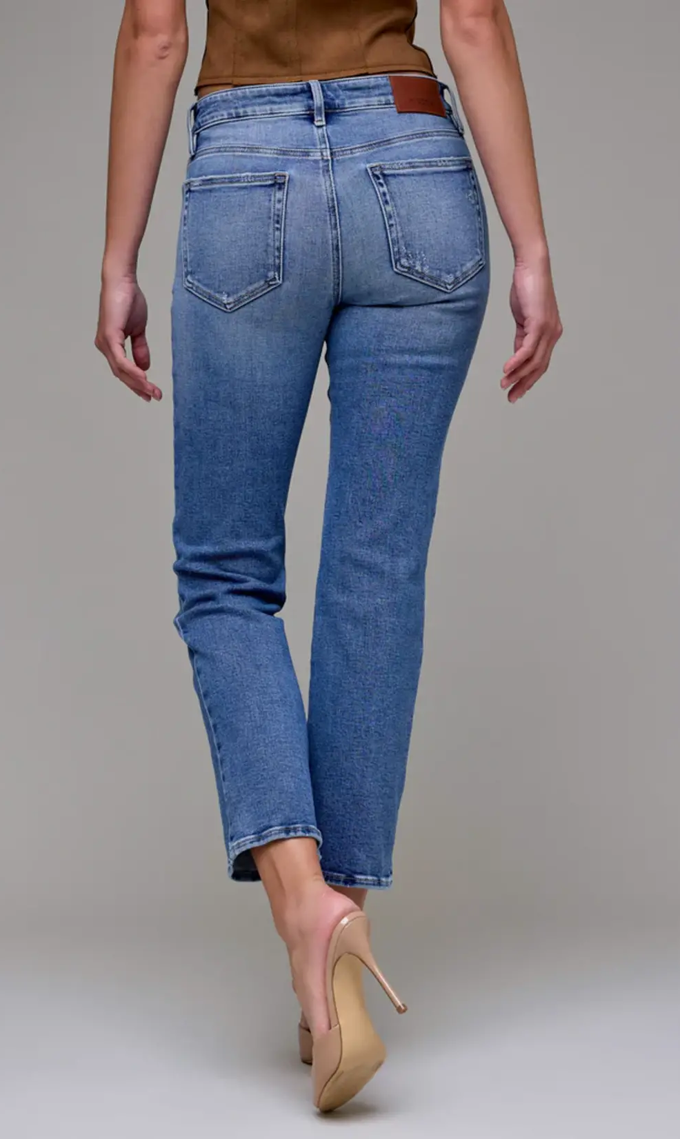 HIDDEN JEAN QUINN HIDDEN MEDIUM WASH MID RISE SKINNY