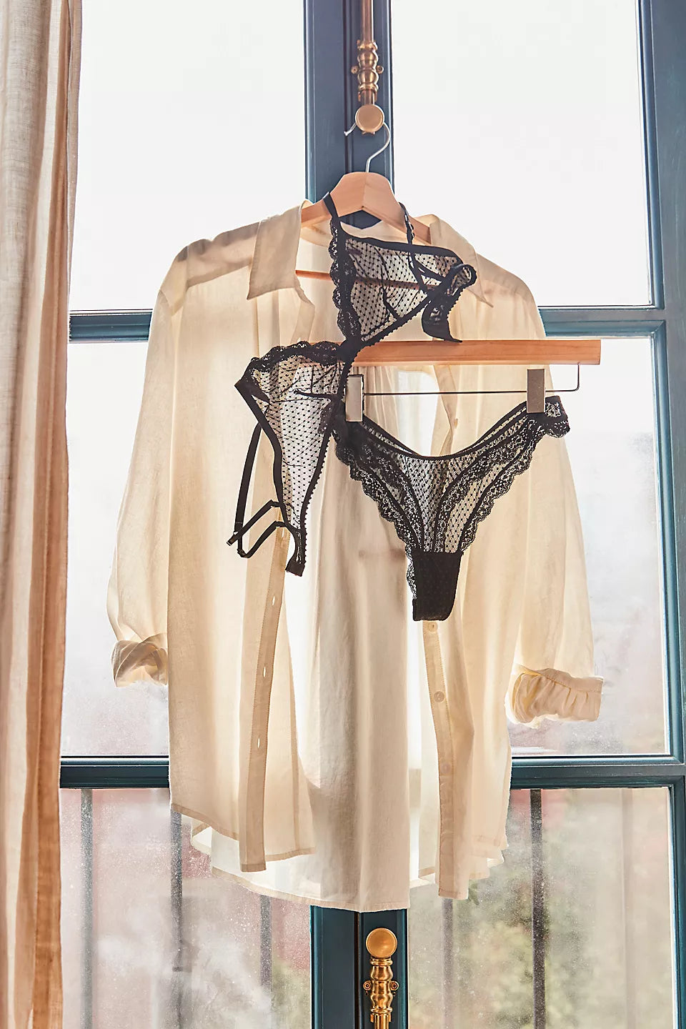 FREE PEOPLE MIDWEEK THONG BLACK COMBO