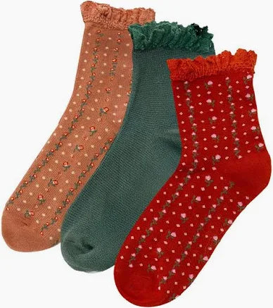 FREE PEOPLE MOVEMENT RUFFLE SOCK PACK  MERRY AND BRIGHT