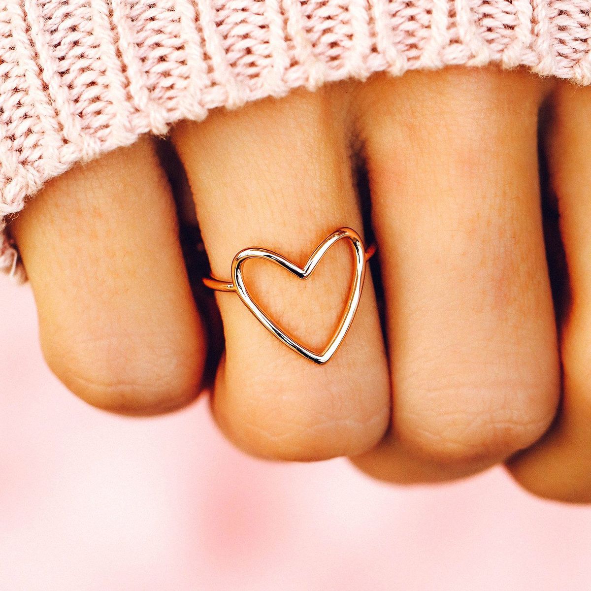 PURA VIDA STATEMENT HEART RING ROSE GOLD