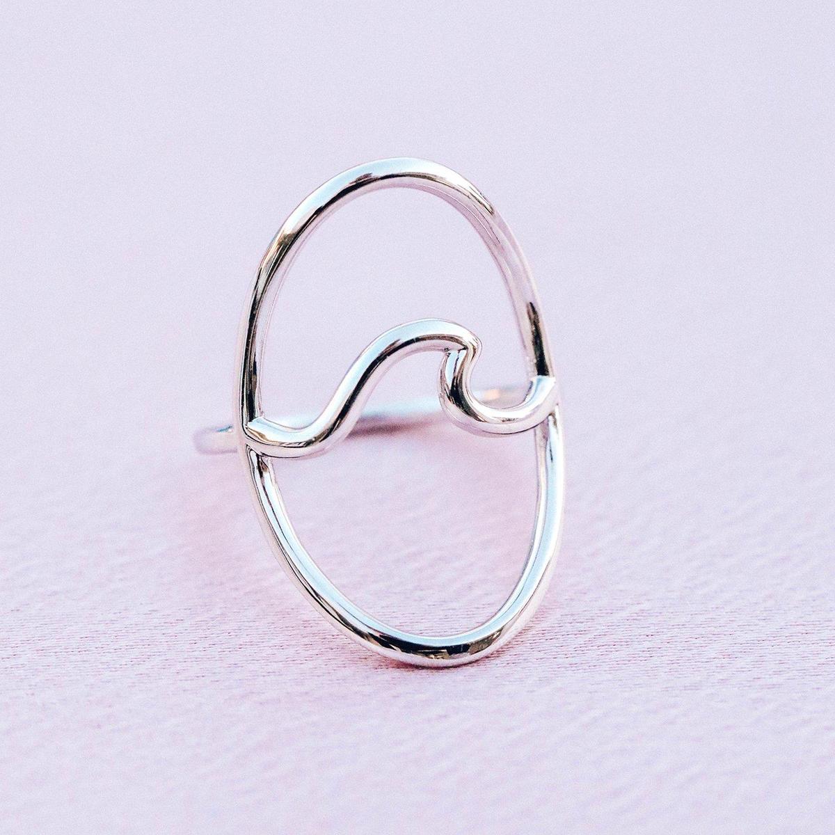 PURA VIDA STATEMENT WAVE RING SILVER